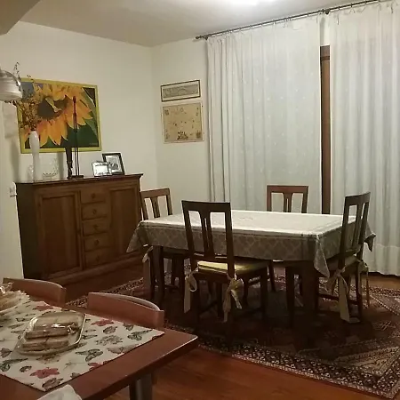Valentina's Pensión Rosà